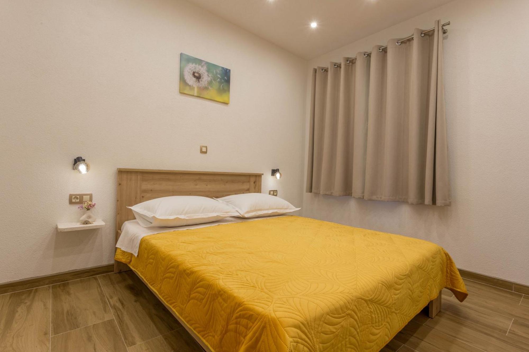 Apartment Zastupac 8761A Hvar Town Exterior foto